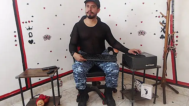 KalethBigDick online show from 10-08-25, 09:18