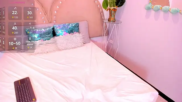 Snapshot of Miia_Thompsonn chatting on 11-08-25, 03:29 Miia Thompsonn online show from 11-08-25, 03:29