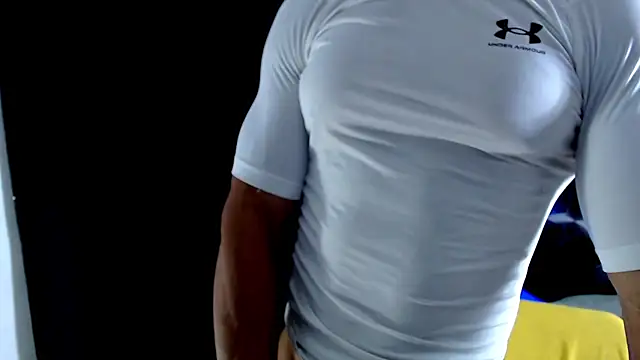 Snapshot of Antonywebb94 chatting on 11-11-25, 04:29 Antonywebb94 online show from 11-11-25, 04:29