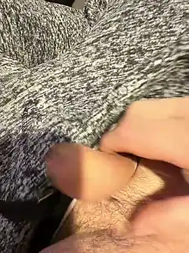 Snapshot of Kissoks1@xh chatting on 11-17-25, 08:58 Kissoks1xh online show from 11-17-25, 08:58