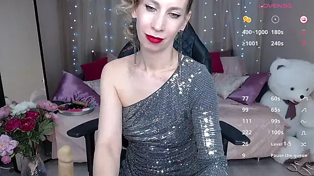 AdrianaSea online show from 12-06-24, 08:26