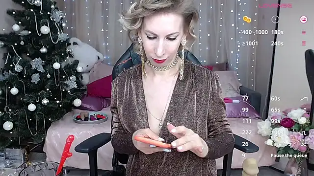 AdrianaSea online show from 12-11-24, 02:44