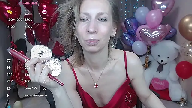 AdrianaSea online show from 02-14-25, 06:02