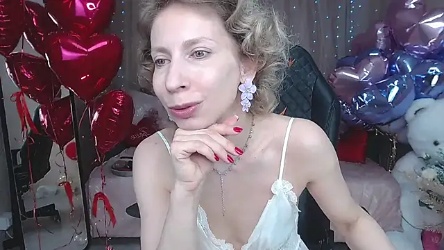 AdrianaSea online show from 03-01-25, 11:50