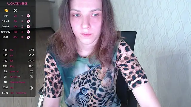 LisaHeart online show from 12-19-25, 07:43