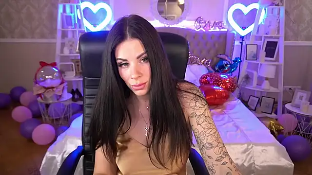 IsabellaFoxyy online show from 02-10-25, 01:33