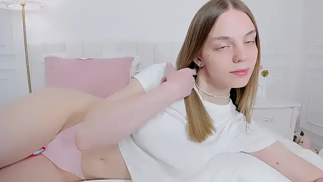 BELLALIMA online show from 03-14-26, 02:28