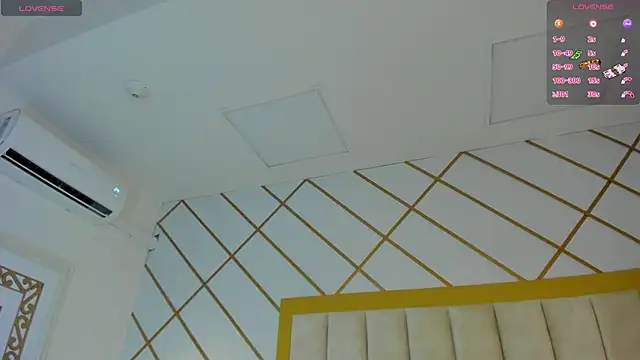 SamanthaClay online show from 02-12-25, 02:03