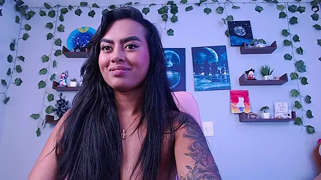 Snapshot of macey_elliot_ chatting on 01-06-25, 05:49 macey elliot online show from 01-06-25, 05:49
