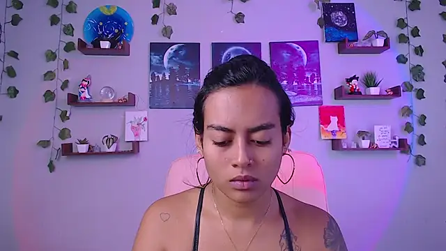 Snapshot of macey_elliot_ chatting on 02-08-25, 03:53 macey elliot online show from 02-08-25, 03:53