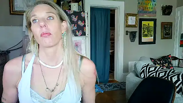 Glamazonx online show from 03-27-26, 11:37