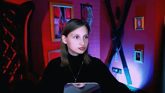 EllaHorton online show from 09-30-25, 04:34