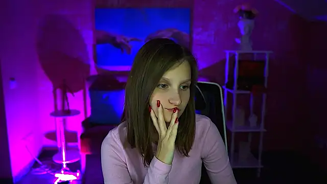 EllaHorton online show from 10-11-25, 12:26