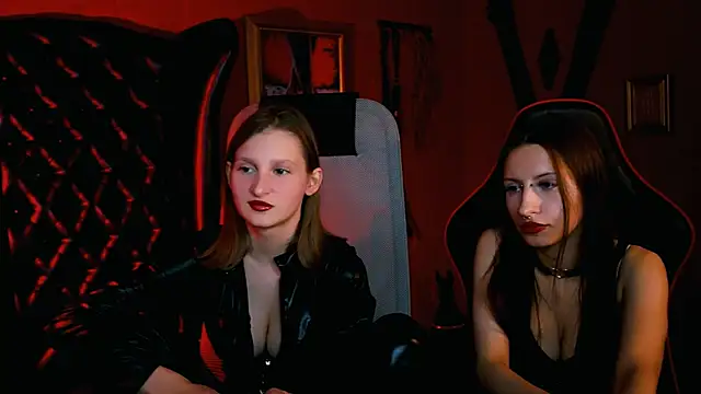 EllaHorton online show from 10-23-25, 04:39