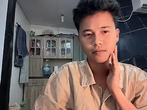 Snapshot of Asiantwink21 chatting on 10-30-25, 12:28 Asiantwink21 online show from 10-30-25, 12:28