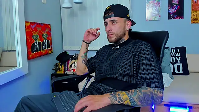 Drako Lamar online show from 12-16-24, 03:22