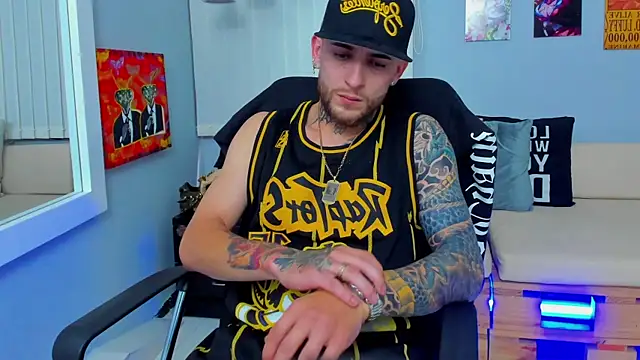 Drako Lamar online show from 12-19-24, 03:52