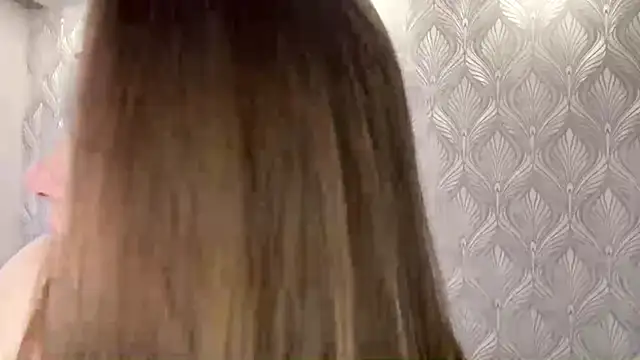 Snapshot of CharryClim chatting on 09-13-25, 12:38 CharryClim online show from 09-13-25, 12:38