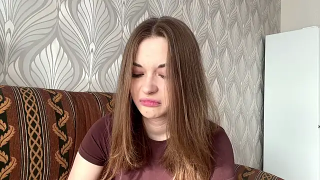 Snapshot of CharryClim chatting on 09-14-25, 04:00 CharryClim online show from 09-14-25, 04:00