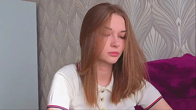 Snapshot of CharryClim chatting on 10-02-25, 04:19 CharryClim online show from 10-02-25, 04:19