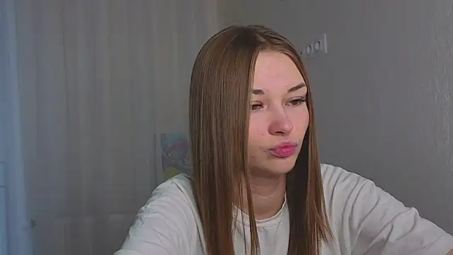 Snapshot of CharryClim chatting on 10-07-25, 02:20 CharryClim online show from 10-07-25, 02:20