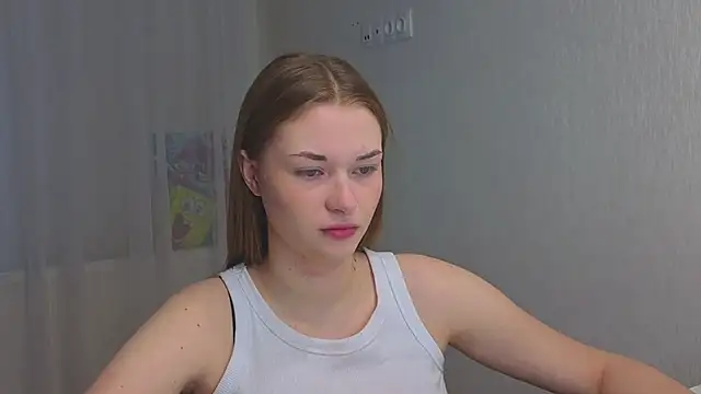 Snapshot of CharryClim chatting on 10-26-25, 04:18 CharryClim online show from 10-26-25, 04:18