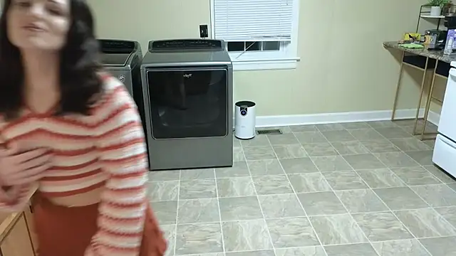 sexylilly69 online show from 10-27-25, 11:41