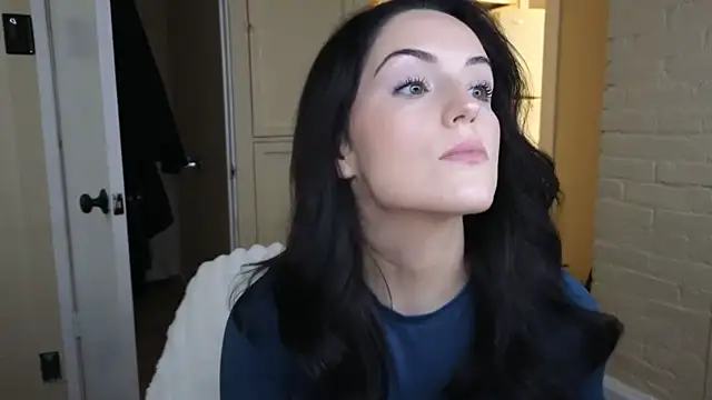 Snapshot of sexylilly69 chatting on 01-13-26, 10:48 sexylilly69 online show from 01-13-26, 10:48