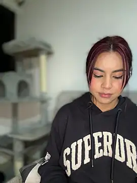 Snapshot of Zarah_Blare chatting on 01-31-25, 06:02 Zarah Blare online show from 01-31-25, 06:02