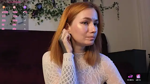 girl with snaketatto0 online show from 09-16-25, 04:35