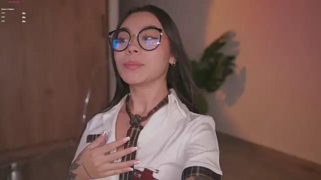 GigiLee  online show from 10-25-25, 12:29