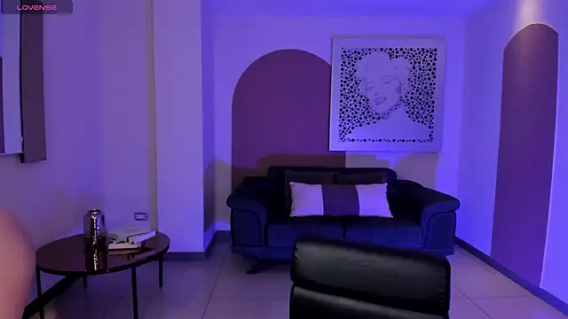 EloisaOlivero online show from 01-17-25, 10:33