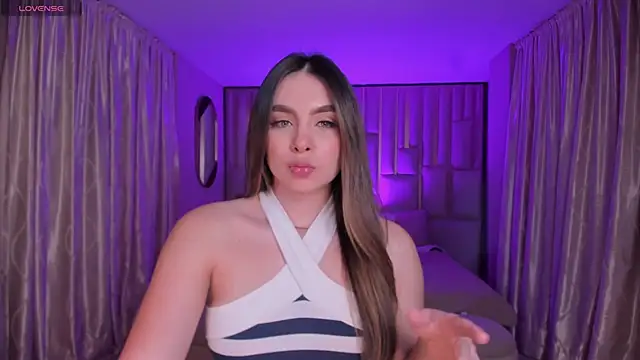 Snapshot of EloisaOlivero chatting on 11-01-25, 06:54 EloisaOlivero online show from 11-01-25, 06:54