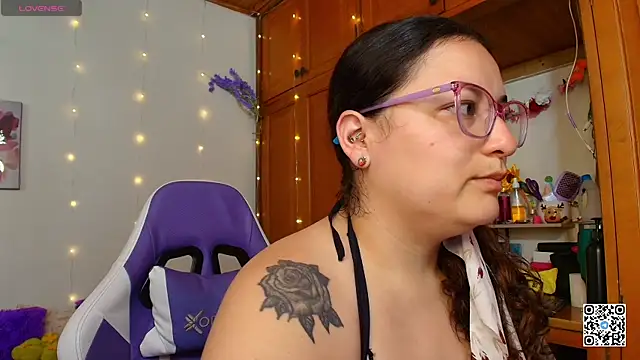 Snapshot of eva_rosse69 chatting on 03-11-26, 11:05 eva rosse69 online show from 03-11-26, 11:05