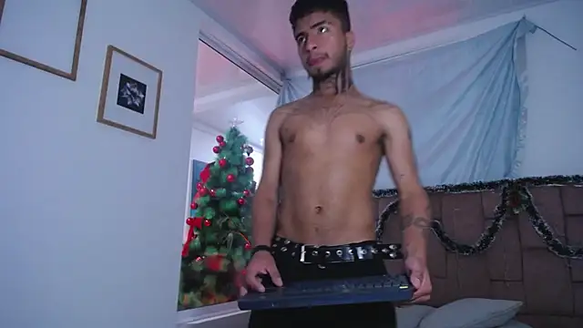 JuanCamiilo 66 online show from 12-07-24, 03:14