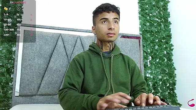 JuanCamiilo 66 online show from 12-17-24, 04:23