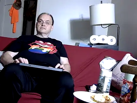 caressonnous online show from 11-08-25, 01:11