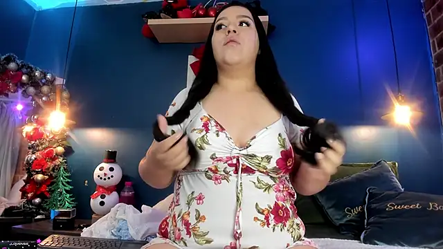 Snapshot of Melody_bonnie chatting on 12-18-24, 11:02 Melody bonnie online show from 12-18-24, 11:02