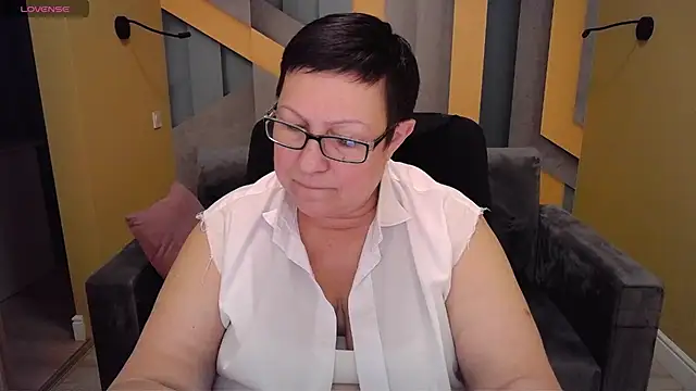 BarbaraTurners online show from 01-25-25, 03:40