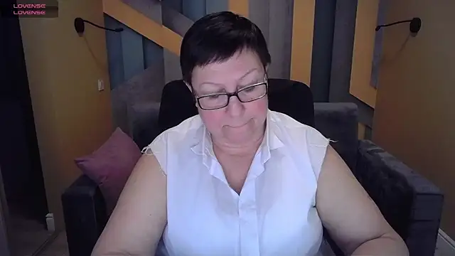 BarbaraTurners online show from 02-04-25, 01:23