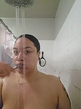 honeeyyy pot online show from 12-18-25, 06:41