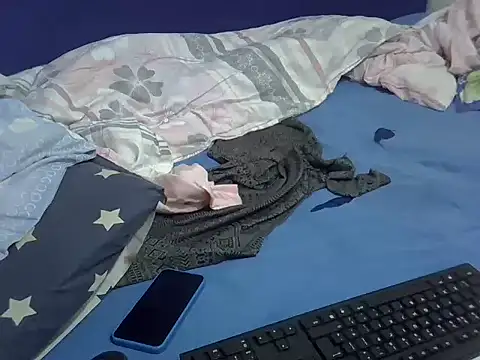 Snapshot of prettyviel chatting on 03-02-26, 05:08 prettyviel online show from 03-02-26, 05:08