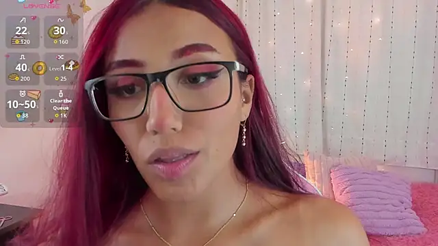 Snapshot of veronicaxx69 chatting on 09-28-25, 03:12 veronicaxx69 online show from 09-28-25, 03:12