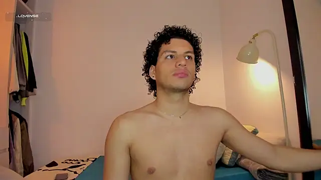 Curlblue online show from 12-05-25, 05:38