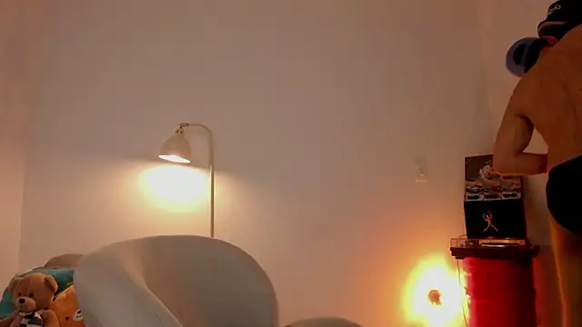 Snapshot of Curlblue chatting on 02-05-26, 07:24 Curlblue online show from 02-05-26, 07:24