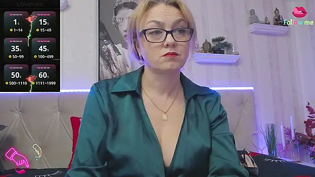 LadyJeen online show from 10-12-25, 03:11