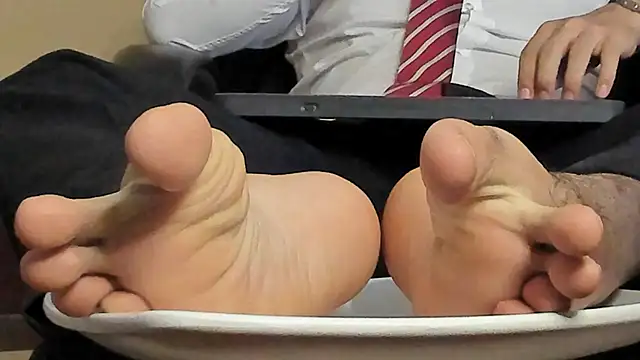 Snapshot of thesexlawyer1 chatting on 11-08-25, 09:20 thesexlawyer1 online show from 11-08-25, 09:20