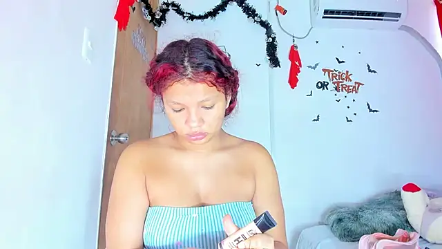 Emily Coper18 online show from 10-09-25, 01:09