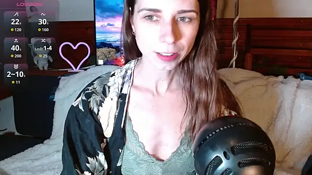 Snapshot of Trinity_Fire chatting on 01-07-26, 01:08 Trinity Fire online show from 01-07-26, 01:08