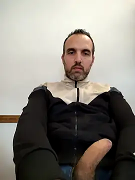 Snapshot of leon3875 chatting on 10-23-25, 03:33 leon3875 online show from 10-23-25, 03:33